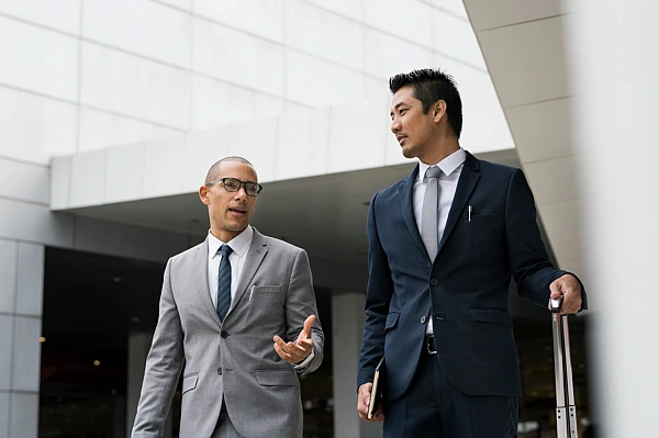 Companies tenant arriving London